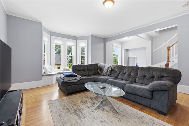 4 Lombard St, Boston, MA 02124