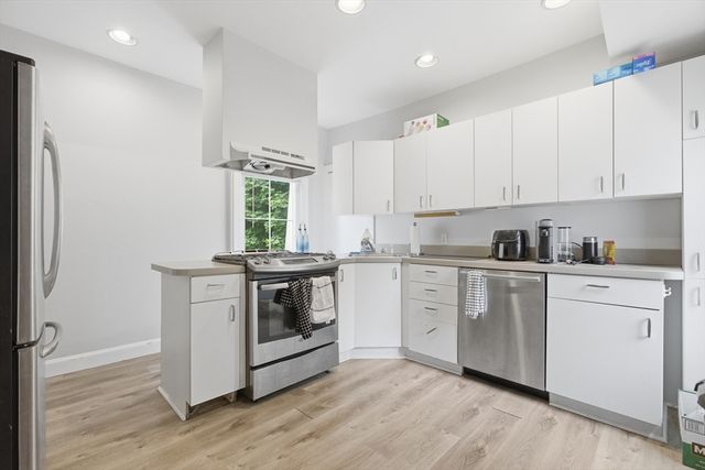4 Lombard St, Boston, MA 02124