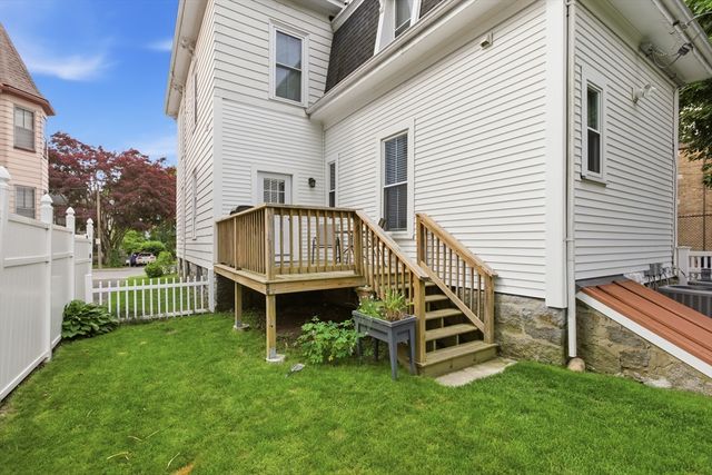 4 Lombard St, Boston, MA 02124