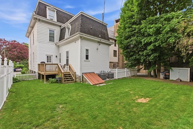 4 Lombard St, Boston, MA 02124