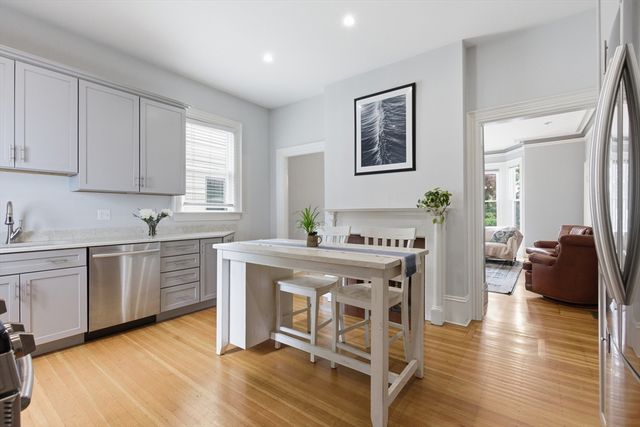 4 Lombard St, Boston, MA 02124