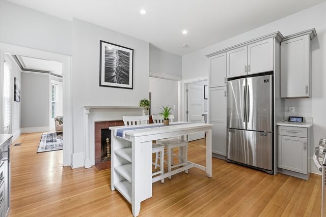 4 Lombard St, Boston, MA 02124