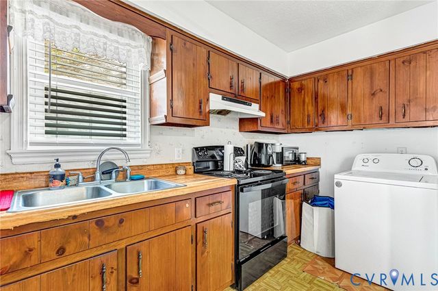 508 E Read St, Highland Springs, VA 23075