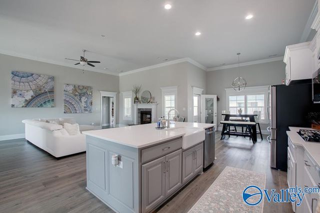17437 Stonegate Drive, Athens, AL 35613