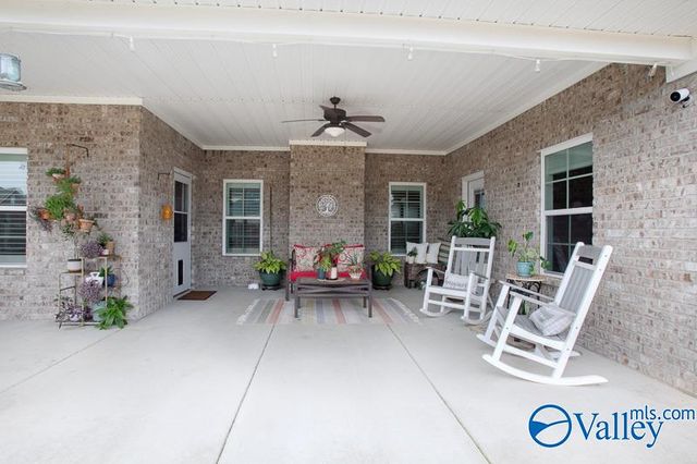 17437 Stonegate Drive, Athens, AL 35613