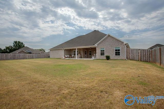 17437 Stonegate Drive, Athens, AL 35613