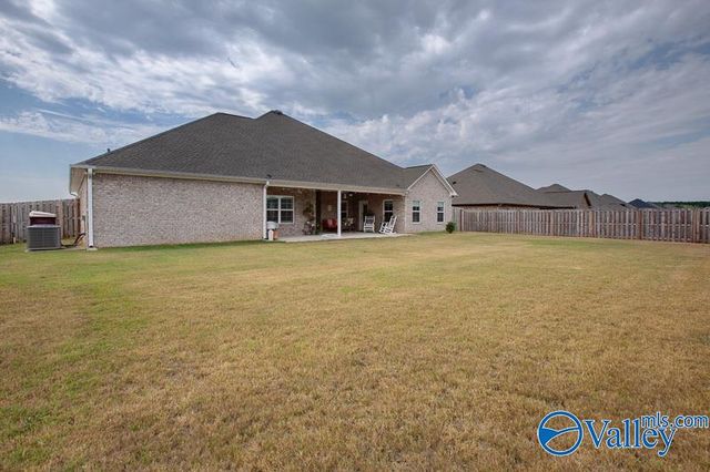 17437 Stonegate Drive, Athens, AL 35613