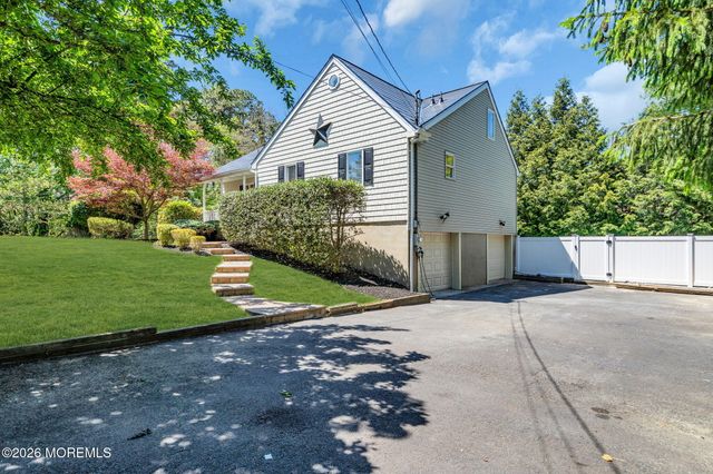 1401 Englemere Boulevard, Toms River, NJ 08757