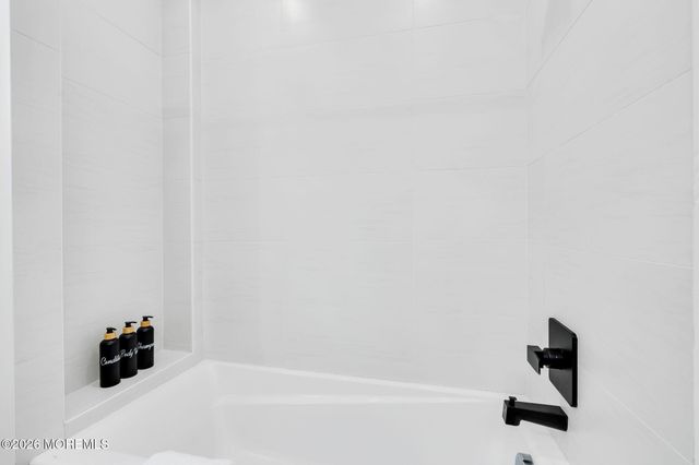 1401 Englemere Boulevard, Toms River, NJ 08757
