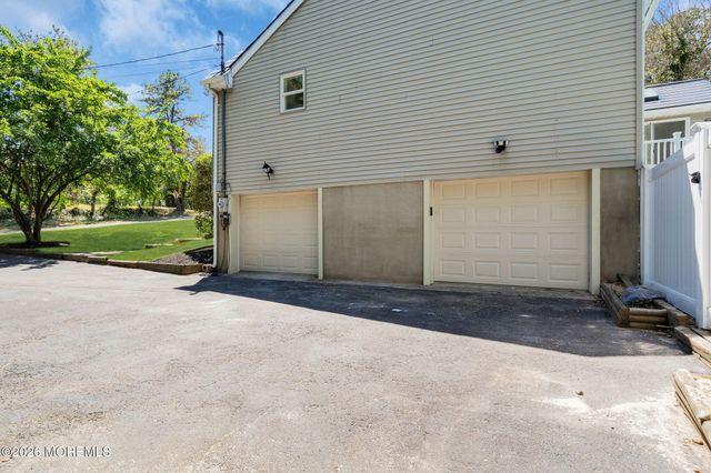 1401 Englemere Boulevard, Toms River, NJ 08757