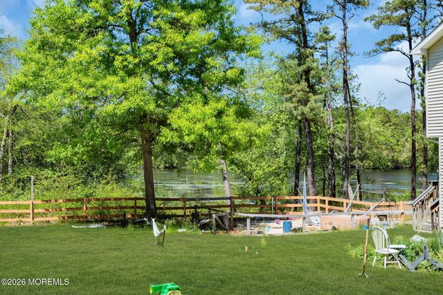 1401 Englemere Boulevard, Toms River, NJ 08757
