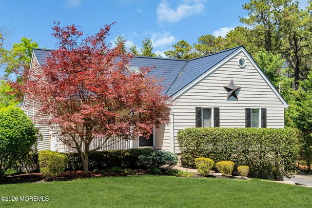 1401 Englemere Boulevard, Toms River, NJ 08757