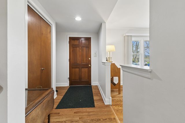 1307 Thomas Street, Homewood, IL 60430