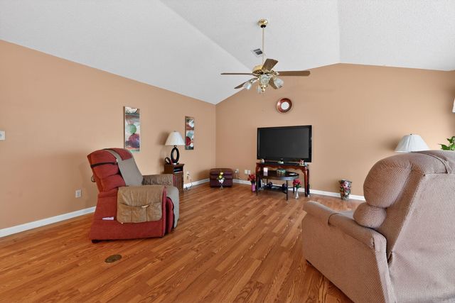 30 Summerset Place, Pine Bluff, AR 71603