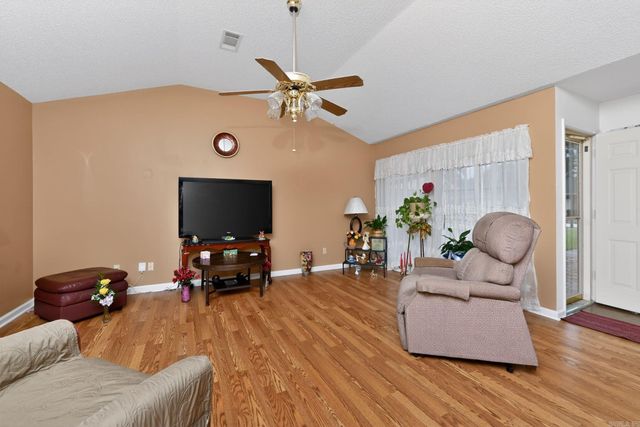 30 Summerset Place, Pine Bluff, AR 71603