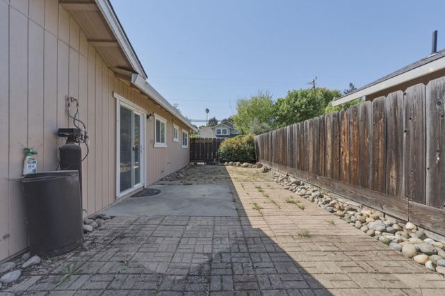 802 Marentis Circle, San Juan Bautista, CA 95045