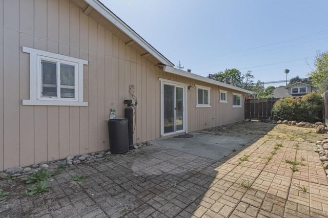 802 Marentis Circle, San Juan Bautista, CA 95045