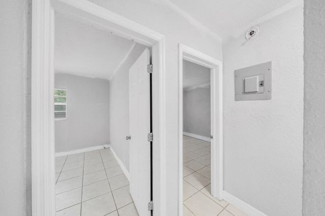 626 SW 14th Avenue 108, Fort Lauderdale, FL 33312
