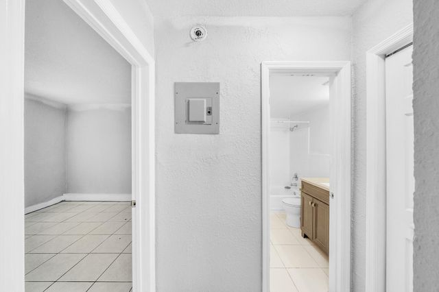 626 SW 14th Avenue 108, Fort Lauderdale, FL 33312