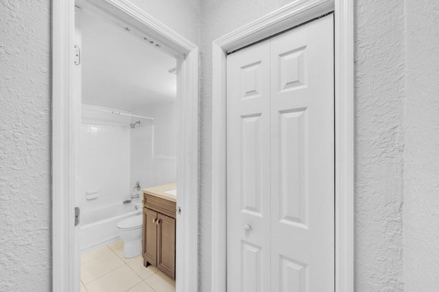 626 SW 14th Avenue 108, Fort Lauderdale, FL 33312