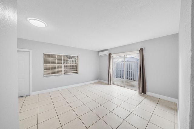 626 SW 14th Avenue 108, Fort Lauderdale, FL 33312
