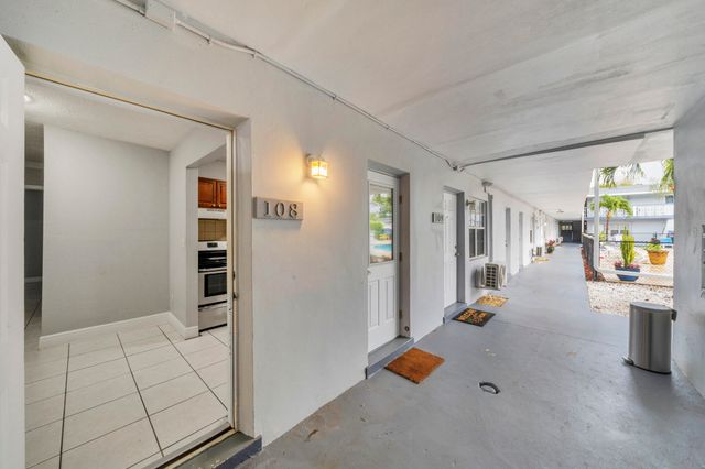 626 SW 14th Avenue 108, Fort Lauderdale, FL 33312