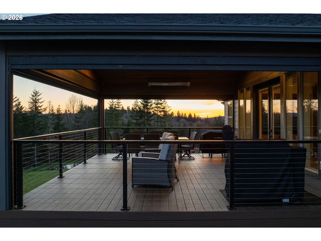 300 CROSS CREEK Rd, Kelso, WA 98626