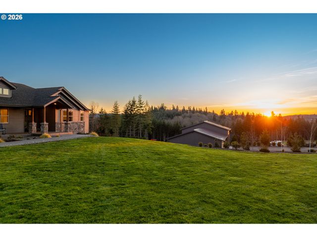 300 CROSS CREEK Rd, Kelso, WA 98626
