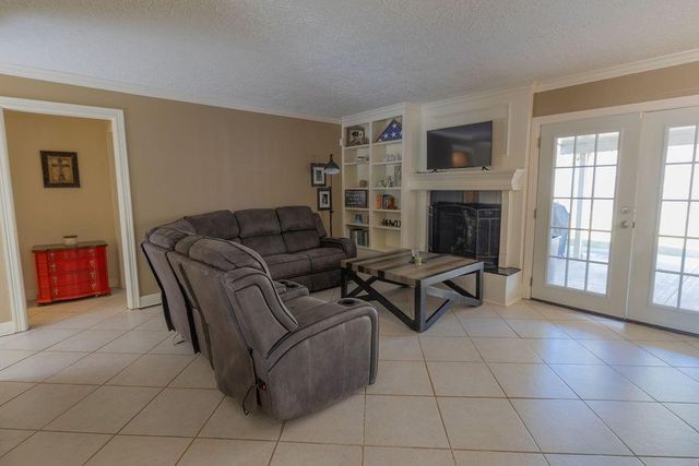 11918 Dorrance Lane, Meadows Place, TX 77477
