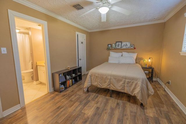 11918 Dorrance Lane, Meadows Place, TX 77477