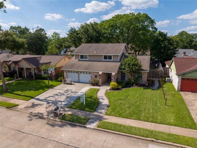 11918 Dorrance Lane, Meadows Place, TX 77477
