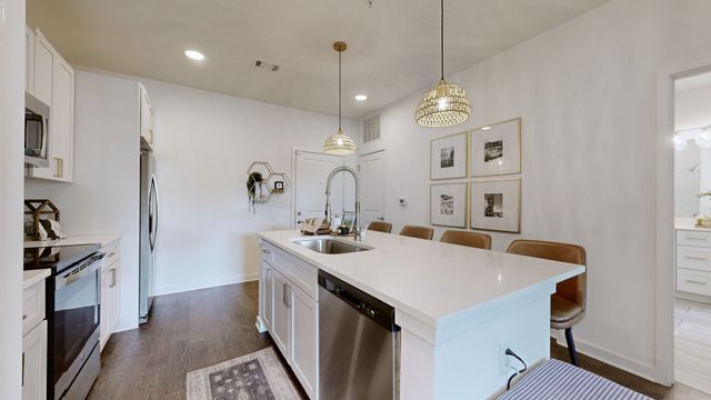 1677 54th Ave N Apt 117, Nashville, TN 37209