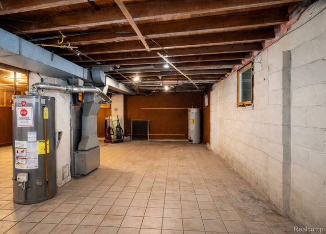 11655 Mitchell Street, Hamtramck, MI 48212