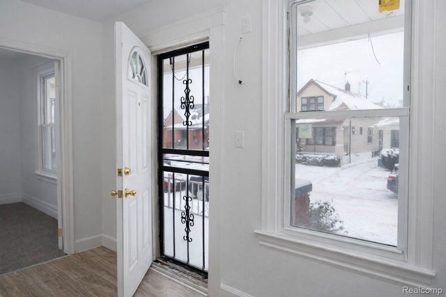 11655 Mitchell Street, Hamtramck, MI 48212