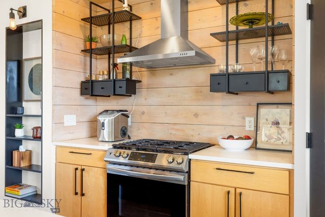 286 Circle F Trail, Bozeman, MT 59718