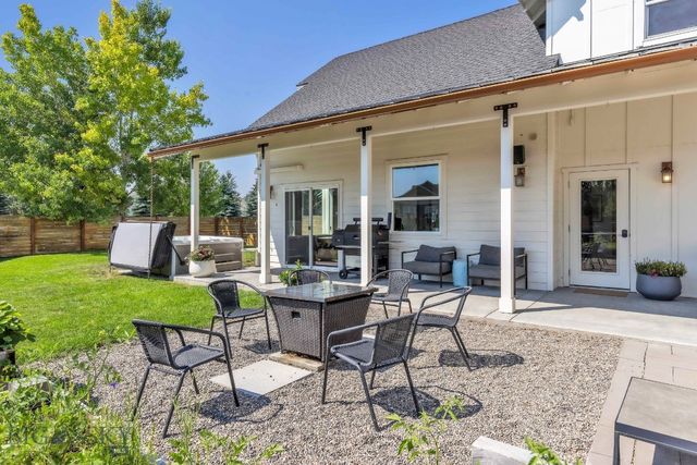 286 Circle F Trail, Bozeman, MT 59718