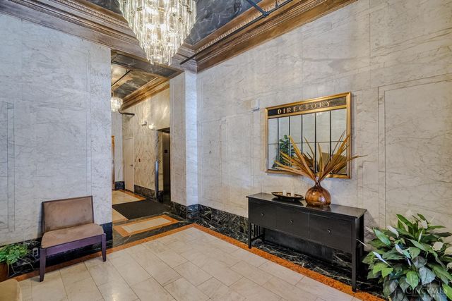 18 E Fourth Street, Cincinnati, OH 45202