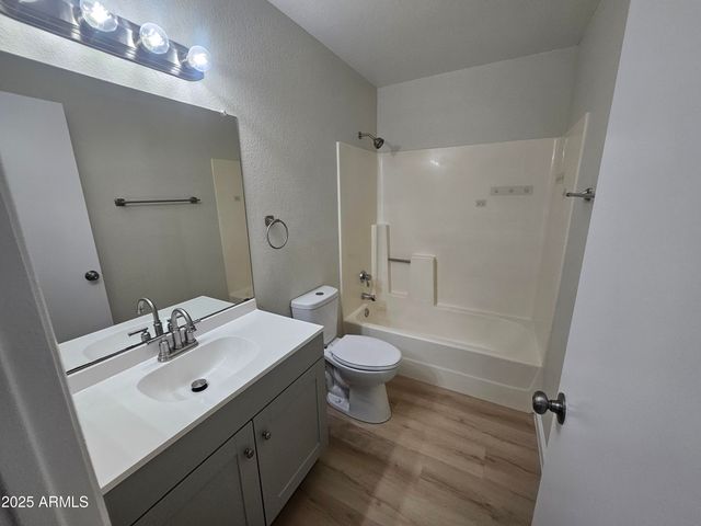 3013 W MONONA Drive, Phoenix, AZ 85027