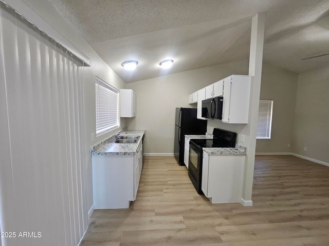 3013 W MONONA Drive, Phoenix, AZ 85027