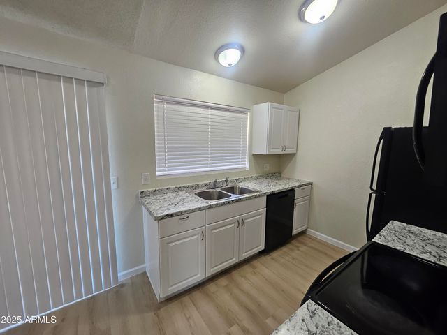 3013 W MONONA Drive, Phoenix, AZ 85027