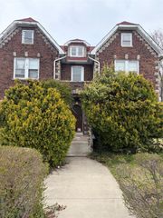400 W Broadway, Cedarhurst, NY 11516