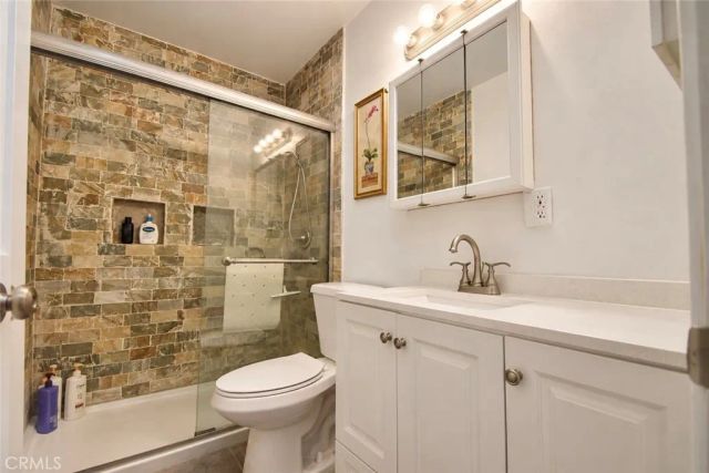 1521 W Crone, Anaheim, CA 92802