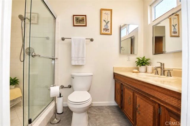 1521 W Crone, Anaheim, CA 92802