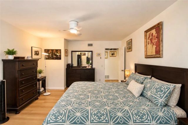 1521 W Crone, Anaheim, CA 92802
