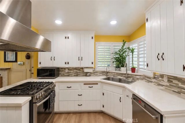 1521 W Crone, Anaheim, CA 92802