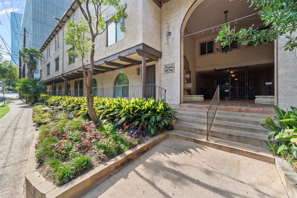 505 W 7th ST 113, Austin, TX 78701