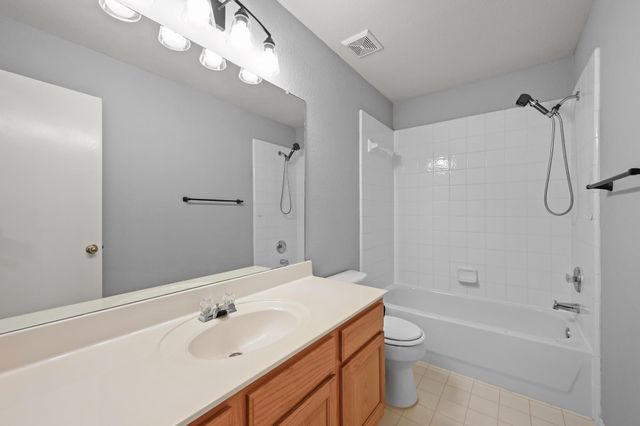 740 Clearview CIR, San Marcos, TX 78666