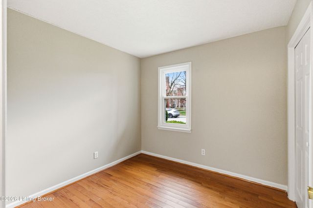 929 Henry Clay St, Shelbyville, KY 40065