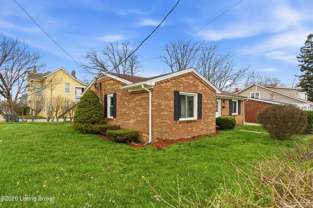 929 Henry Clay St, Shelbyville, KY 40065