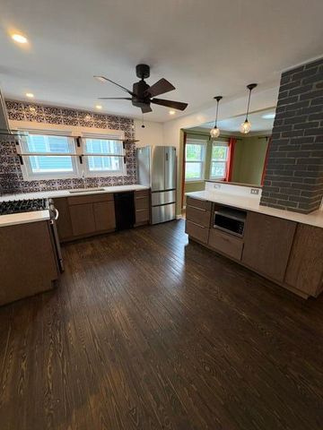 213 W Summit Street, Ann Arbor, MI 48103